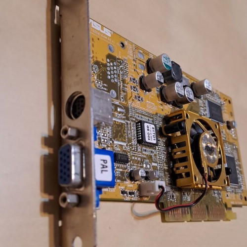 ASUS V8170DDR/64M GeForce4 MX 440 graphics card used