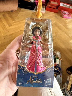 Disney Aladdin Jasmine Hasbro figure like new with box