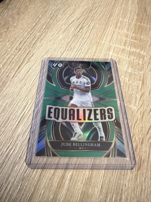 Jude Bellingham 2025-26 Panini Select La Liga Equalizers Green Prizm κάρτα σαν καινούργιο