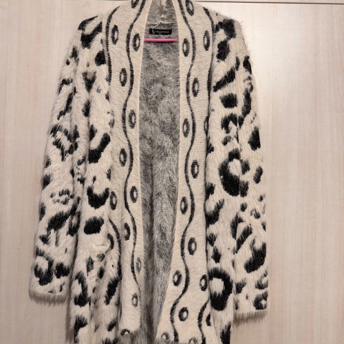 Cardigan black and white long fuzzy like new, size M/L