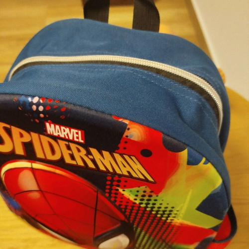 Gim 3D Spiderman Silver Eyes Kindergarten Backpack like new