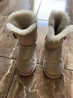 Ugg x Disney Frozen boots size 30 used, grey