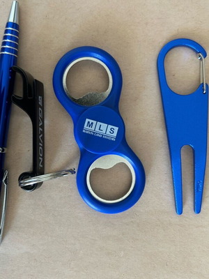 Gadget set new, sold together