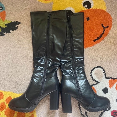 Paolo Bocelli women's boots faux leather like new, size 37, black