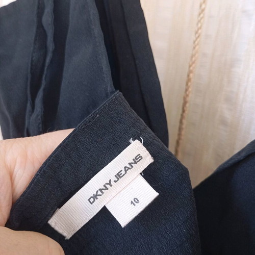 DKNY silk dress like new, black, size M