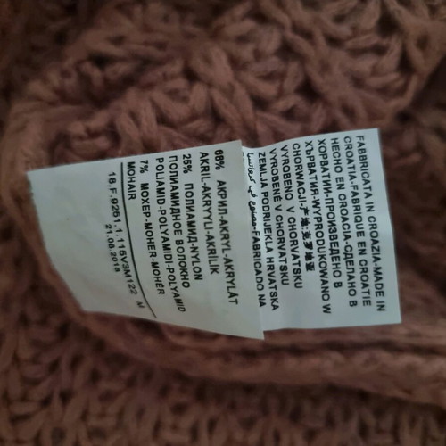 Benetton women's turtleneck sweater pink like new, size medium