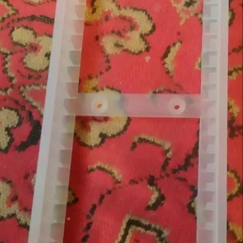 Θήκη CD λευκή, σαν καινούργια, για 18 CD