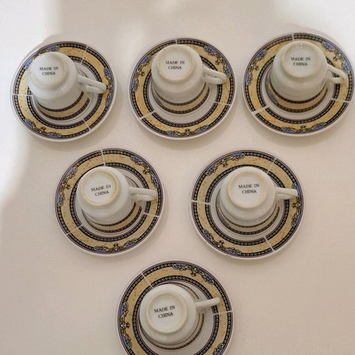 Set of 12 cups and saucers new