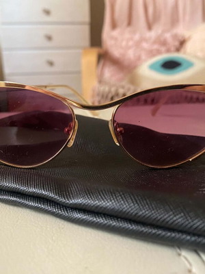 Quay Australia x Alissa Violet The Boss sunglasses limited edition