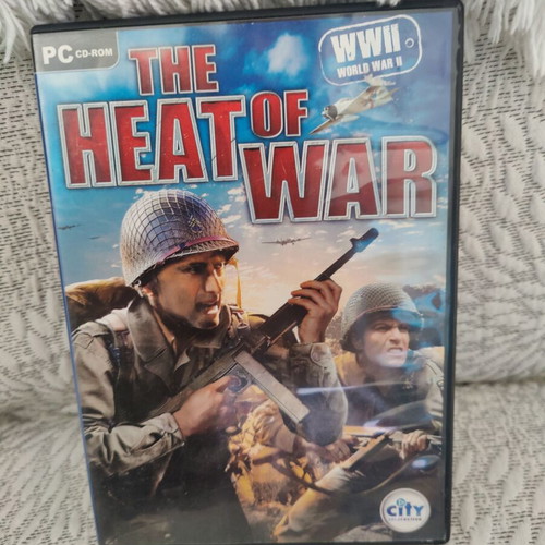 PC Games Bundle like new with Deus Ex, Battlefield 2142, The Heat of War