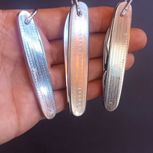 Vintage pocket knives and multitool set of 3, like new