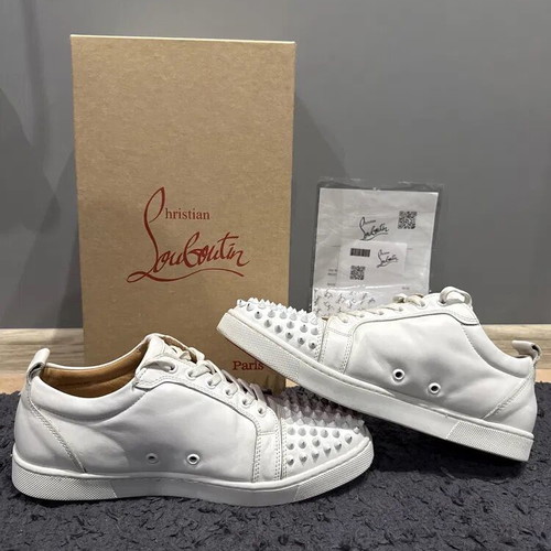 Christian Louboutin Louis Junior Spikes sneakers used, size 42, white