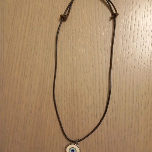 Mataki with adjustable strap used