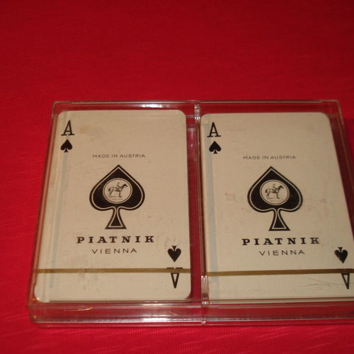 Piatnik Vienna collectible playing cards like new, made in Austria