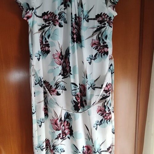 Floral dress size 40 like new