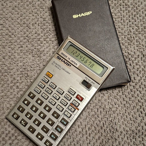Sharp EL-58065 Scientific Calculator like new, 44 functions
