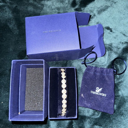 Swarovski bracelet new full set with box and receipt