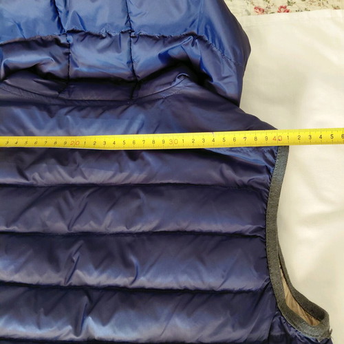 Sleeveless women's jacket like new, size M-L, beige and blue