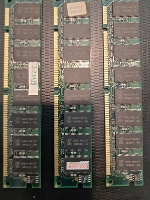Ram 32Mb PC100 CL2 SDRAM used, vintage, single piece