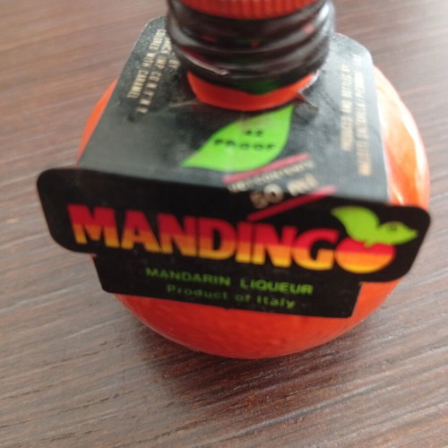 Mandingo Liqueur miniature sealed bottle mandarin Italian