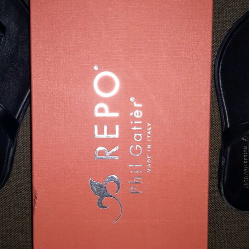 Repo Phil Gatier Sandals size 37 new, black and gold