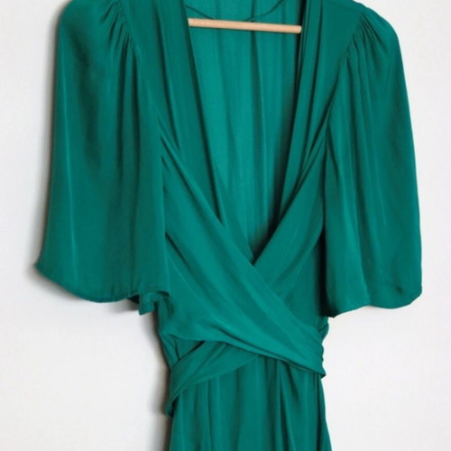 Oysho emerald green midaxi dress like new with waist tie
