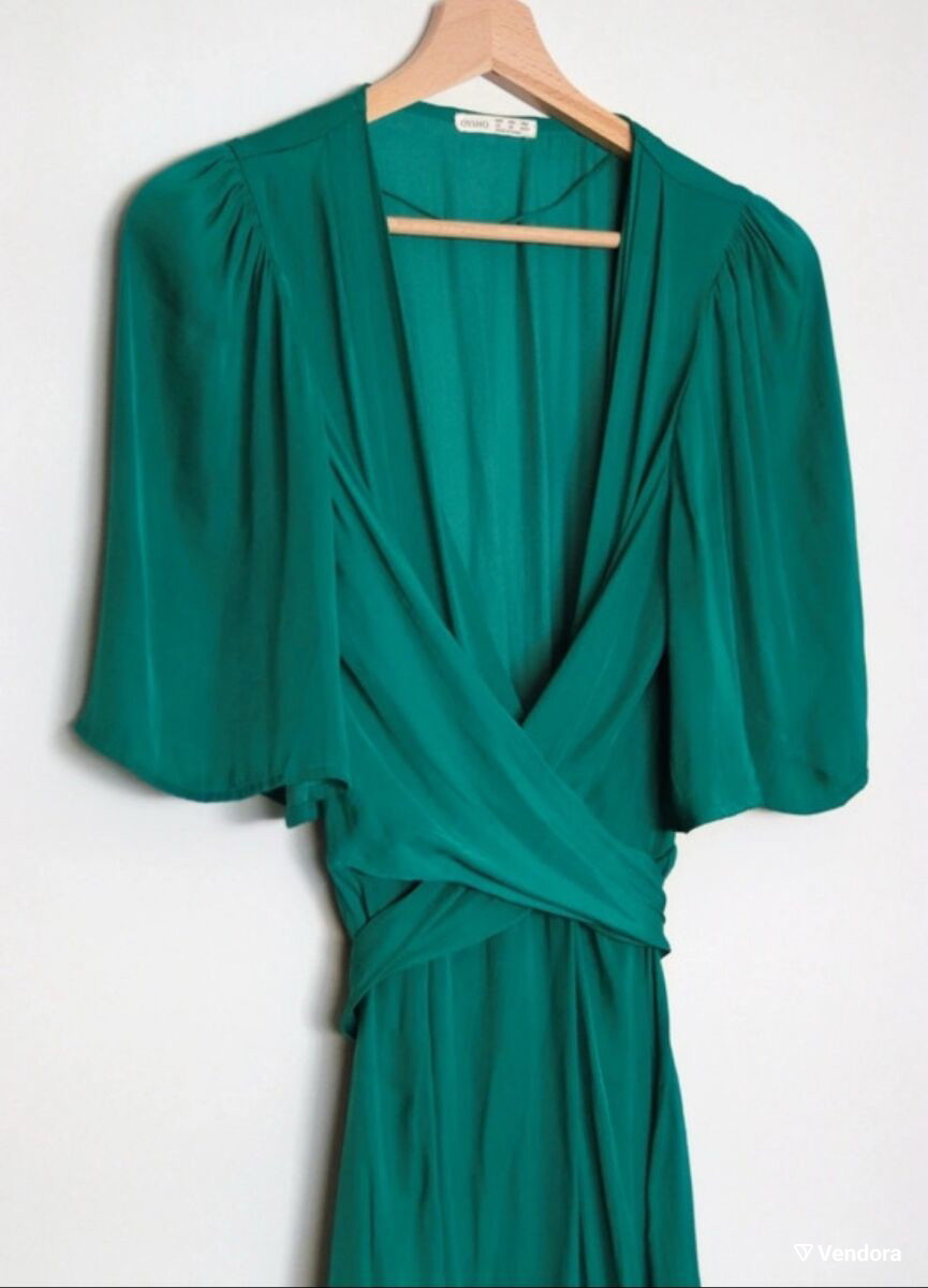 green emerald velvet dress Oysho Halter Neck Maxi Dress