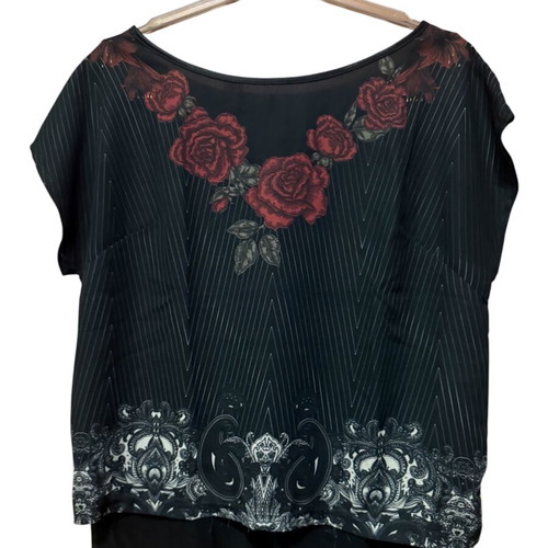 Anel airy top with back slit like new, black and red