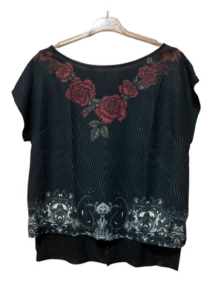 Anel airy top with back slit like new, black and red
