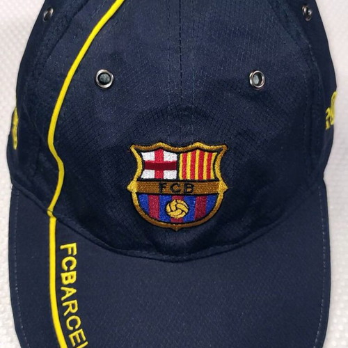 FC Barcelona Retro Cap like new, official licensed product