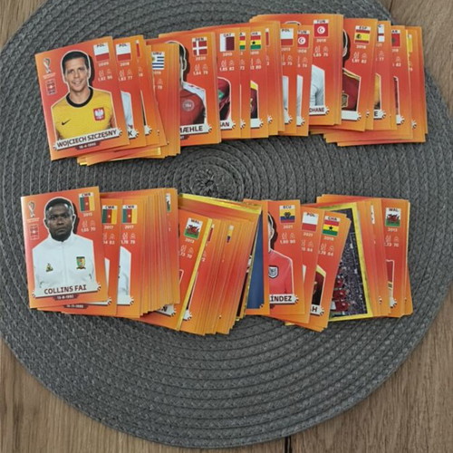 World Cup 2022 stickers used, 151 pieces with 2018 box gift