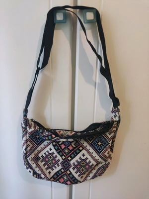 Crossbody fabric bag like new