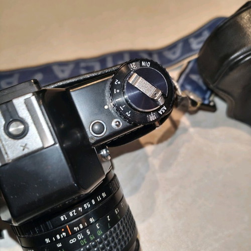 Practika B-200 camera like new collectible with lens and original case