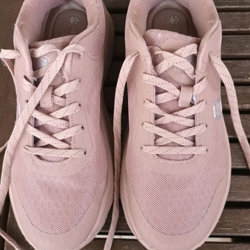Lumberjack sport shoes pink color like new size 39