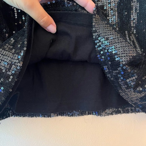 Mango sequin t-shirt new, size S/M, black with LIVE print