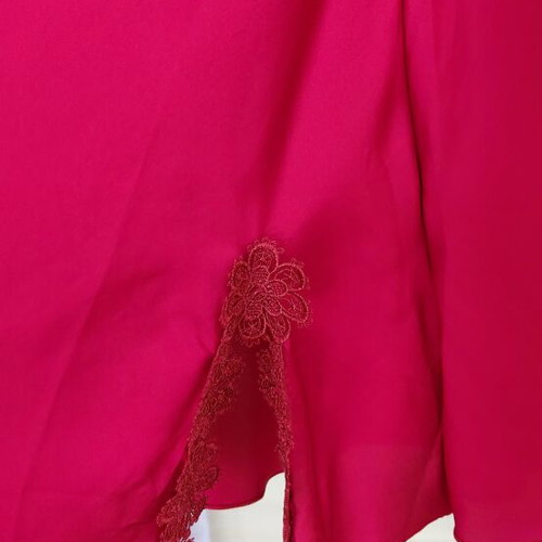 Red mini negligee with lace details and adjustable straps