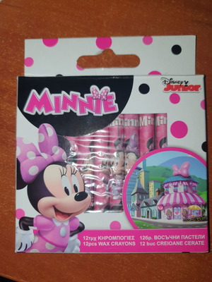 Minnie wax crayons new, box of 12 pieces