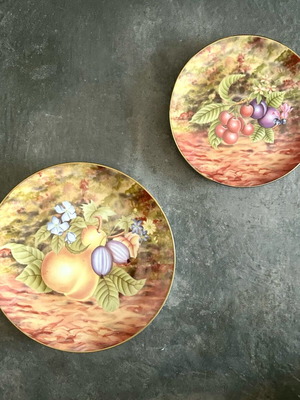 Σετ 2 πιάτα τοίχου πορσελάνης γερμανικής με μοτίβο φρούτα και χρυσή ρίγα 24Κ