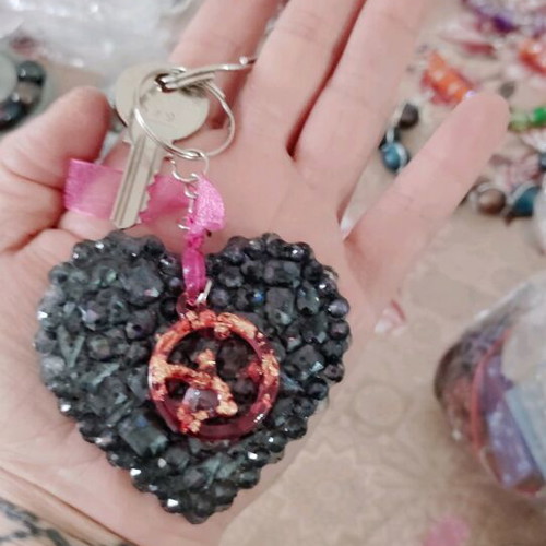 Heart keychain with zodiac new, black and red