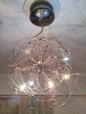 Ceiling light fixture