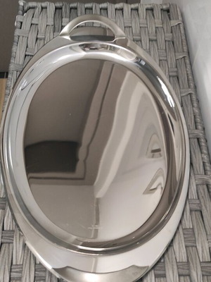 Serving tray like new in excellent condition