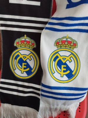 Real scarf used