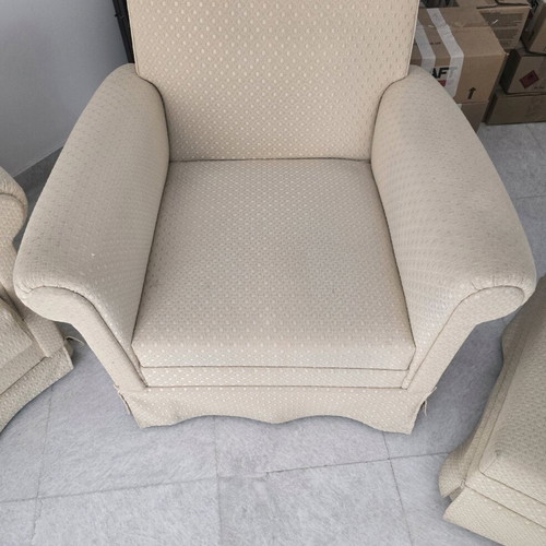 Living room set with sofa and 4 armchairs used