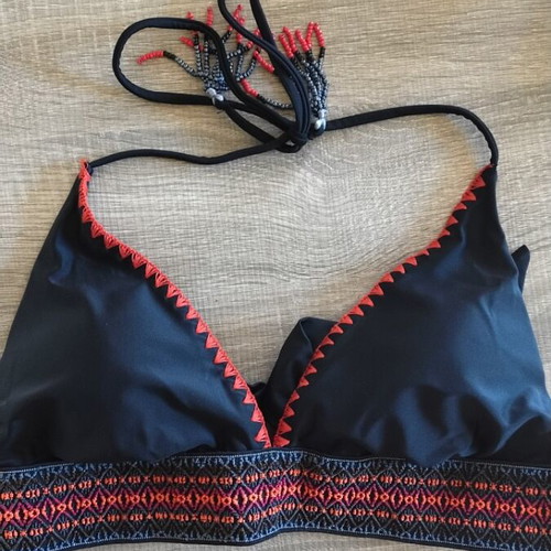 Bikini top like new, black, size S