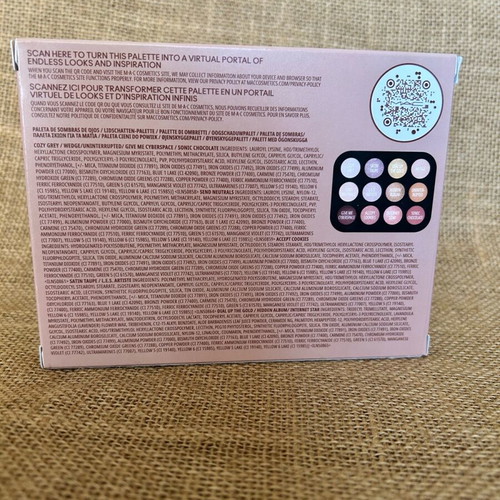 MAC palette with 12 unfiltered nudes eyeshadows new
