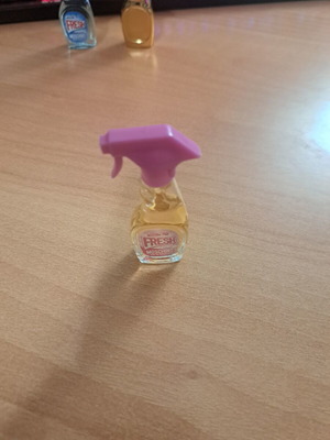 Moschino Fresh Couture Pink miniature eau de toilette 5ml new