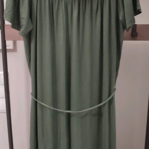 Benetton dress long size S with belt new green