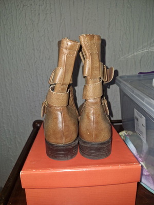 Ankle boots tan used, size 37