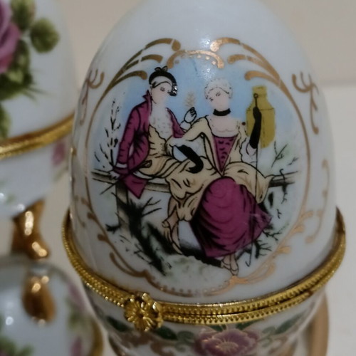 Limoges porcelain decorative eggs set of 3 like new