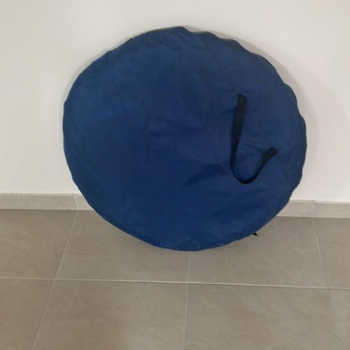 Pop Up tent new, foldable